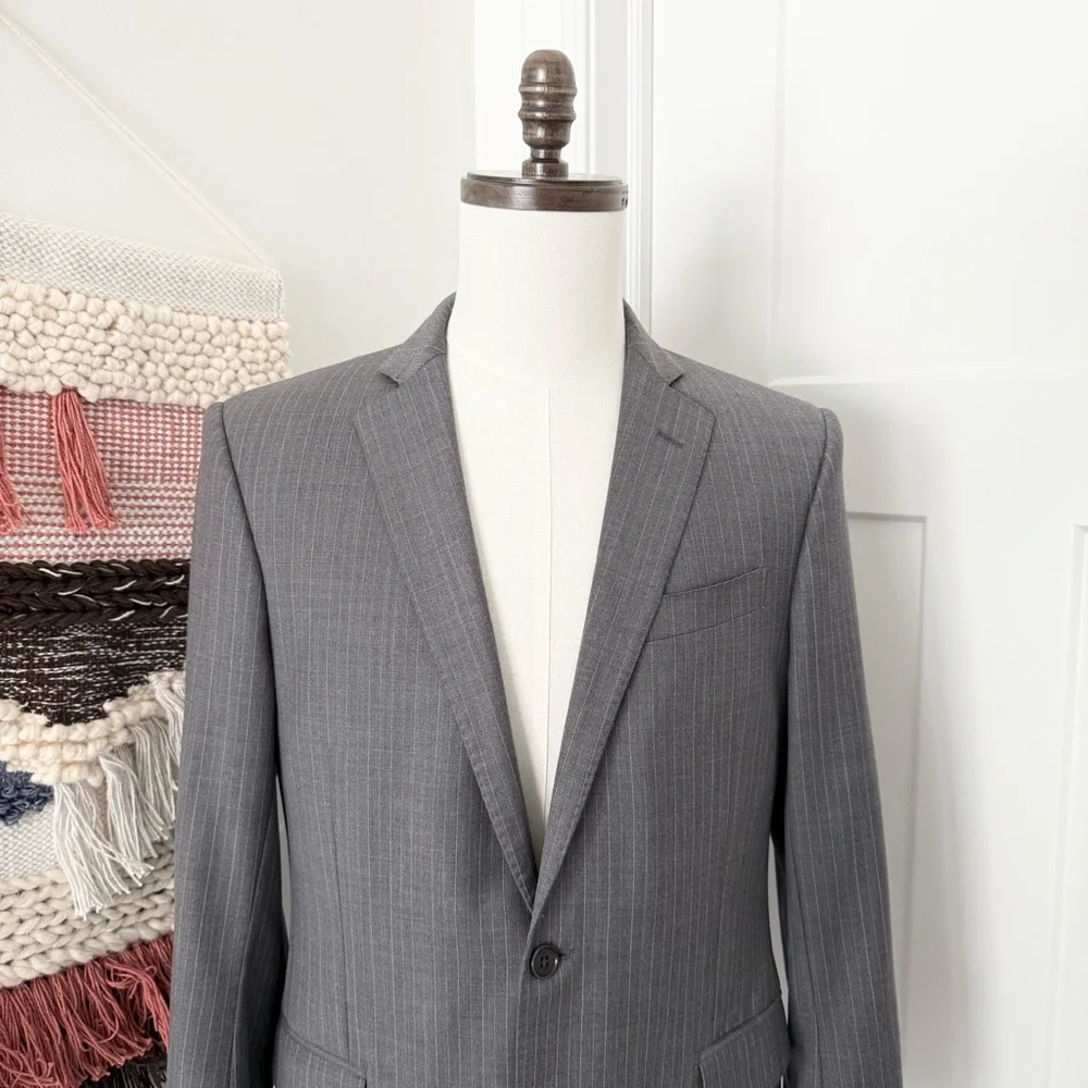 Brooks Brothers Explorer Pinstripe Blazer Grey Sz 38R